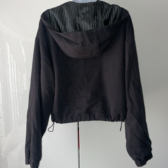 NWT Monrow black soft twill hooded bomber jacket Small - Picture 3 of 10